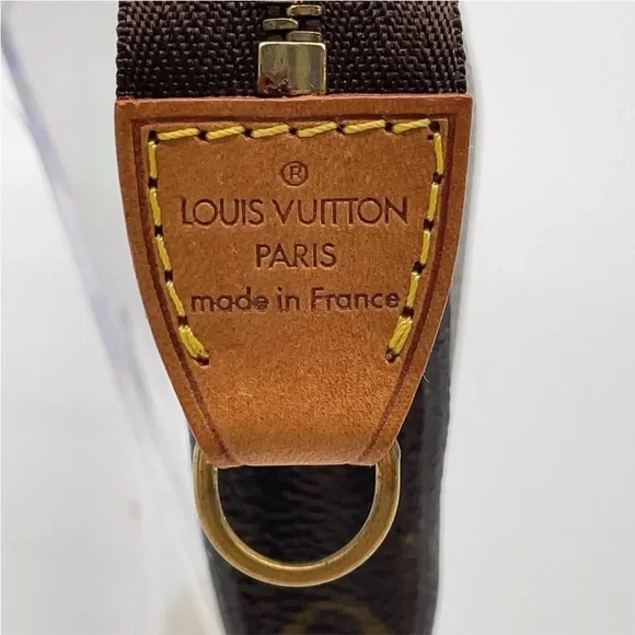 Louis Vuitton Pouch - Picture 5 of 13